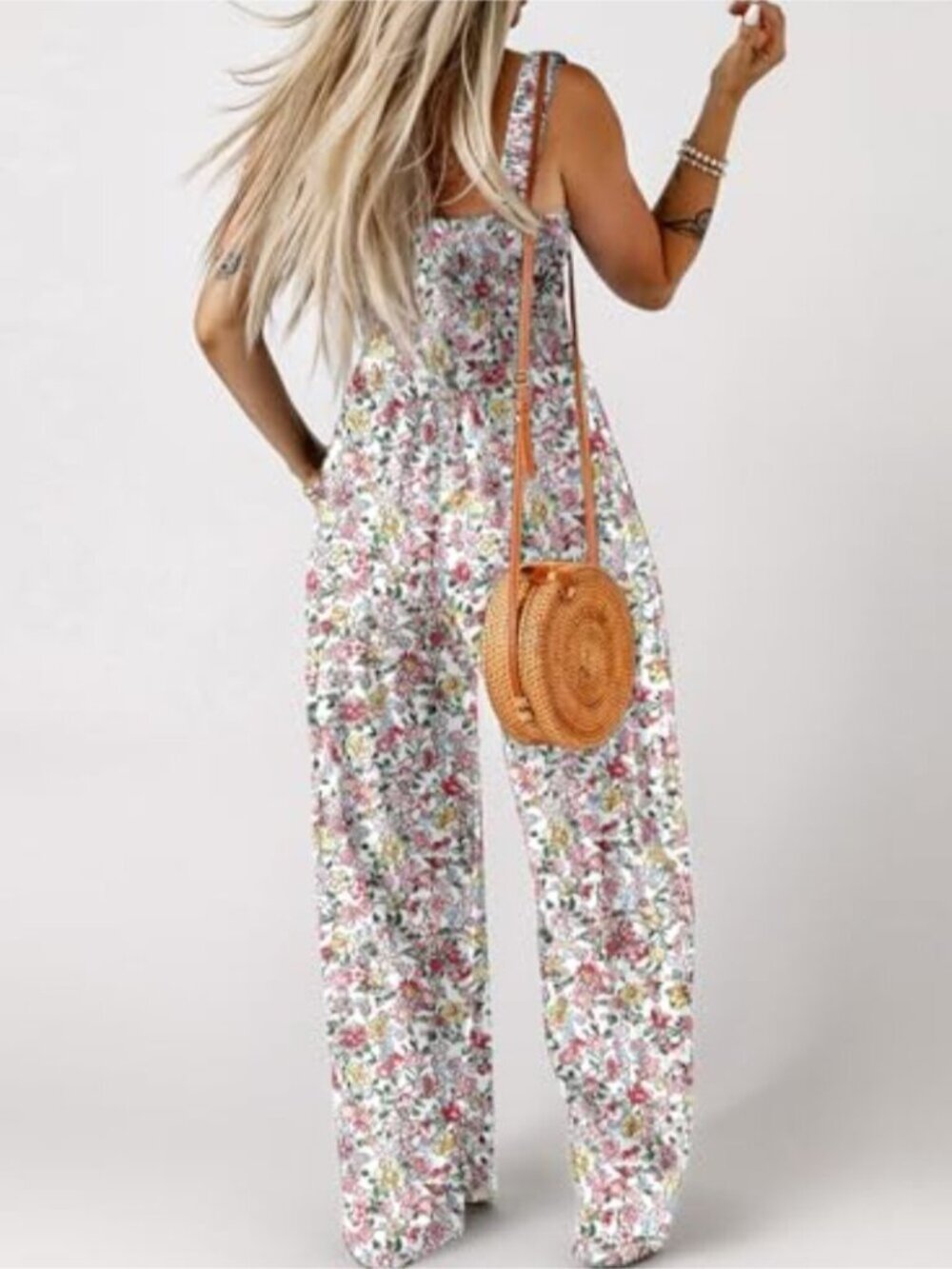 Casual Wide-Leg Jumpsuit With Pockets - Picture 9 of 9